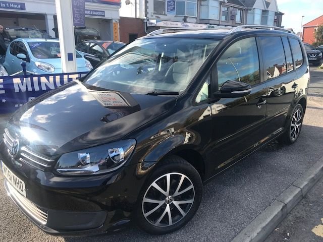 2011 61 Volkswagen Touran 1.6 SE TDI 5d 106 BHP