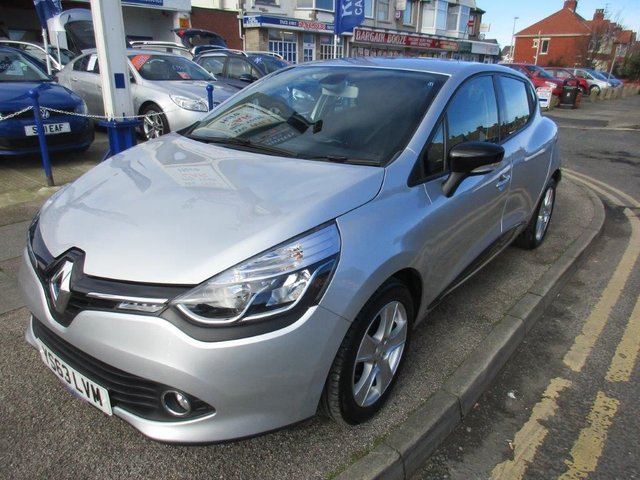 2014 63 Renault Clio 1.1 DYNAMIQUE MEDIANAV 5d 75 BHP
