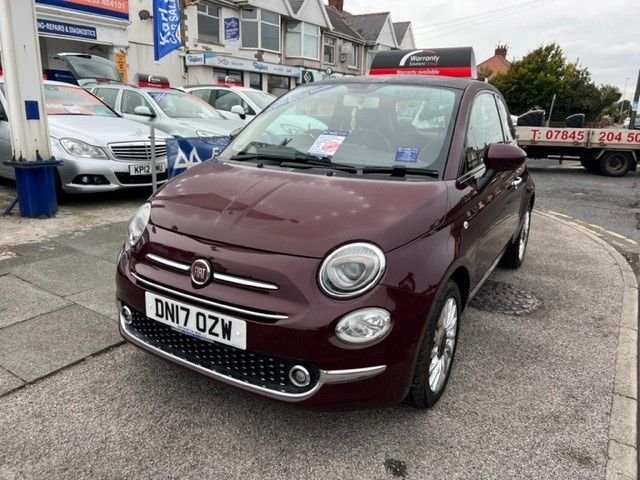 2017 17 Fiat 500 1.2 LOUNGE 3d 69 BHP