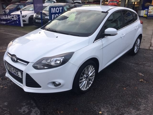2013 13 Ford Focus 1.6 ZETEC 5d 104 BHP