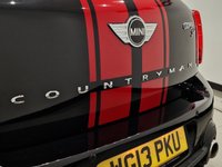 USED 2013 13 MINI COUNTRYMAN 2.0 COOPER SD (143 PS) ALL4 AUTO 5DR + MASSIVE SPEC + �&pound;14,500 EXTRAS + NAV + HARMAN KARDON + HEATED LEATHERS + CHILI / MEDIA PACK + MULTIMEDIA + BLUETOOTH + ADAPTIVE XENONS + PARK AID + PRIVACY + JCW BODY KIT + 18S WOW !! COLOSSAL SPEC + &pound;14,500 OF MINI EXTRAS