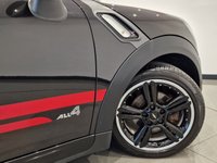 USED 2013 13 MINI COUNTRYMAN 2.0 COOPER SD (143 PS) ALL4 AUTO 5DR + MASSIVE SPEC + �&pound;14,500 EXTRAS + NAV + HARMAN KARDON + HEATED LEATHERS + CHILI / MEDIA PACK + MULTIMEDIA + BLUETOOTH + ADAPTIVE XENONS + PARK AID + PRIVACY + JCW BODY KIT + 18S WOW !! COLOSSAL SPEC + &pound;14,500 OF MINI EXTRAS