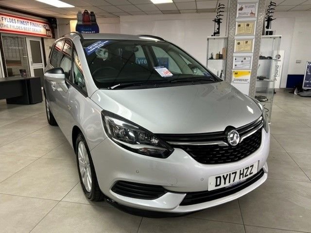 2017 17 Vauxhall Zafira Tourer 1.4 DESIGN 5d 138 BHP