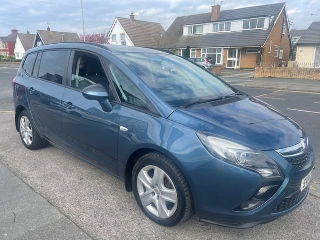 2014 14 Vauxhall Zafira Tourer 1.4 EXCLUSIV 5d 138 BHP