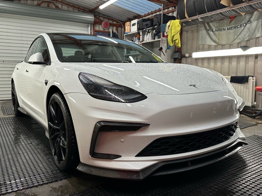 USED 2022 72 TESLA Model 3 MODEL 3 4d 302 BHP PANORAMIC GLASS ROOF