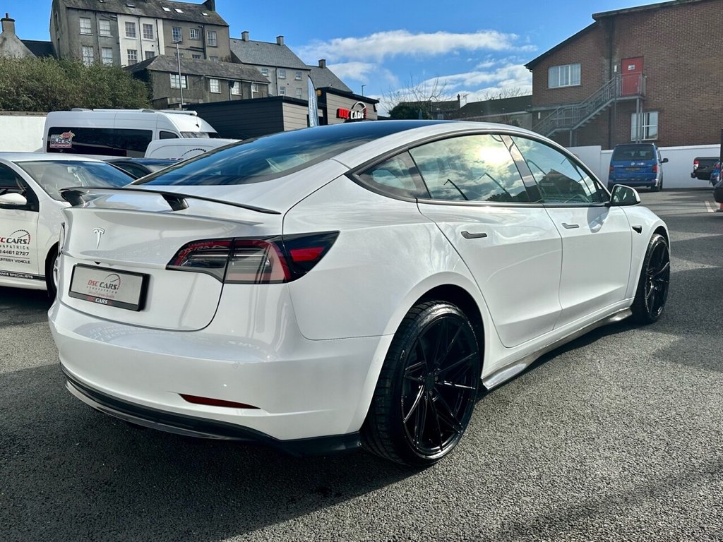 USED 2022 72 TESLA Model 3 MODEL 3 4d 302 BHP PANORAMIC GLASS ROOF