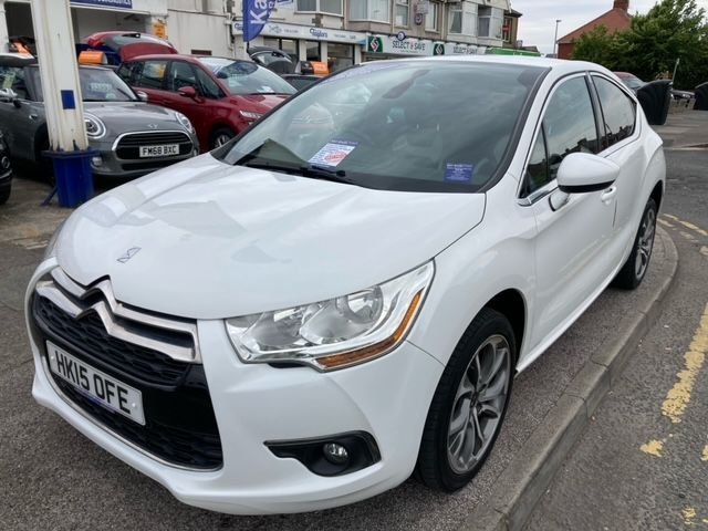 2015 15 DS DS 4 1.2 PURETECH DSTYLE NAV S/S 5d 129 BHP