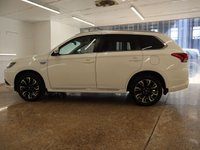 USED 2016 66 MITSUBISHI OUTLANDER 2.0 PHEV GX 4H 5d 161 BHP WITH LOW MILES, GREAT SPEC AND SERVICE HISTORY