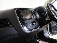 USED 2016 66 MITSUBISHI OUTLANDER 2.0 PHEV GX 4H 5d 161 BHP WITH LOW MILES, GREAT SPEC AND SERVICE HISTORY
