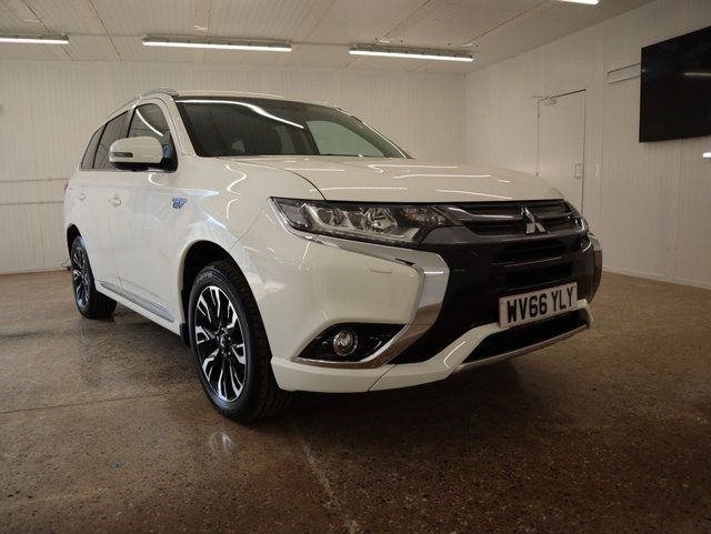 2016 66 Mitsubishi Outlander 2.0 PHEV GX 4H 5d 161 BHP