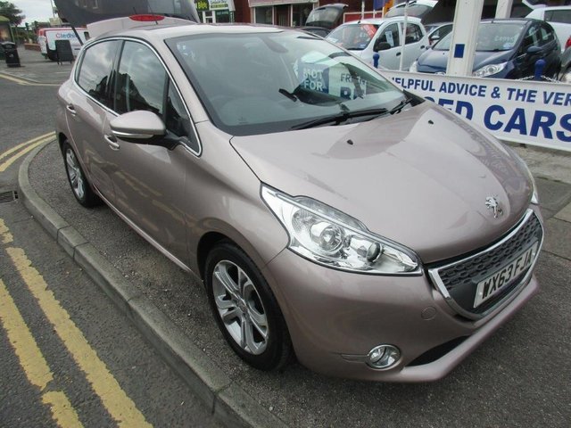 2013 63 Peugeot 208 1.2 ALLURE 5d 82 BHP