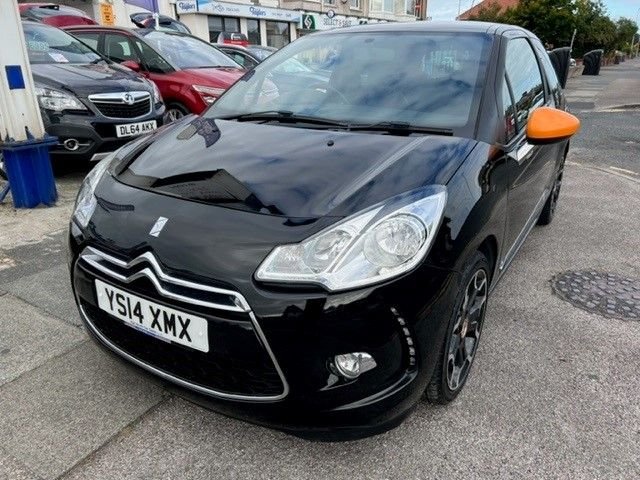 2014 14 Citroen DS3 1.2 DSIGN BY BENEFIT 3d 82 BHP
