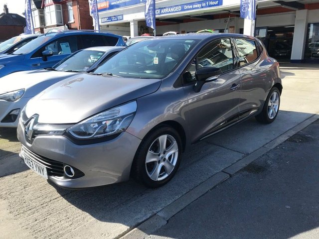 2013 63 Renault Clio 1.1 DYNAMIQUE MEDIANAV 5d 75 BHP