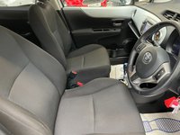 USED 2013 13 TOYOTA YARIS 1.5 T4 HYBRID  5d 75 BHP 