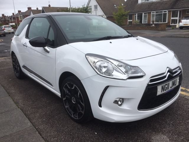 2011 11 Citroen DS3 1.6 DSTYLE PLUS 3d 120 BHP