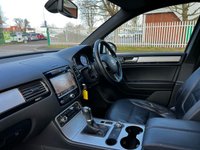 USED 2013 13 VOLKSWAGEN TOUAREG 3.0 V6 ALTITUDE TDI BLUEMOTION TECHNOLOGY 5d 242 BHP 