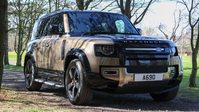 2020 70 Land Rover Defender 3.0 P400 MHEV X 110 5dr Automatic Euro6 (Panoramic Sunroof / 3D Surround Camera)