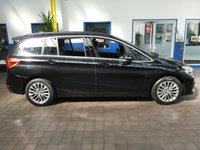 USED 2018 68 BMW 2 SERIES 2.0 220I LUXURY GRAN TOURER 5d 190 BHP 7 SEATS SAT NAV LEATHER PARKING SENSORS 1 OWNER SERVICE HISTORY 6 MONTHS GOLD WARRANTY