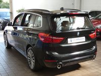 USED 2018 68 BMW 2 SERIES 2.0 220I LUXURY GRAN TOURER 5d 190 BHP 7 SEATS SAT NAV LEATHER PARKING SENSORS 1 OWNER SERVICE HISTORY 6 MONTHS GOLD WARRANTY