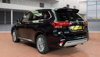 USED 2020 20 MITSUBISHI OUTLANDER 2.4 PHEV DESIGN 5d 222 BHP APP BASED SAT NAV HEATED SEATS MITSUBISHI WARRANTY TILL MARCH 2025