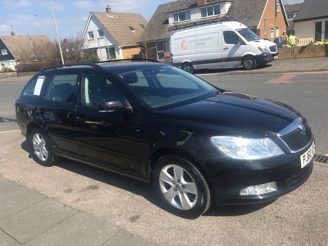 2010 60 Skoda Octavia 1.9 ELEGANCE TDI 5d 103 BHP