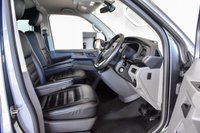 USED 2021 21 VOLKSWAGEN TRANSPORTER T6.1 T32 2.0 TDI 150PS DSG HIGHLINE KOMBI SWB Exterior & Interior Styling