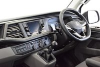 USED 2021 71 VOLKSWAGEN TRANSPORTER T6.1 T32 2.0 TDI 150PS MANUAL HIGHLINE KOMBI LWB Twin Electric Doors, Htd Seats