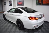 USED 2019 J BMW M4 3.0 M4 COMPETITION 2d 444 BHP HEADS UP / H&K SOUND / CARBON