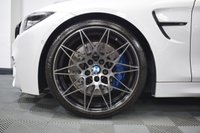 USED 2019 J BMW M4 3.0 M4 COMPETITION 2d 444 BHP HEADS UP / H&K SOUND / CARBON