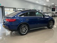 USED 2017 67 MERCEDES-BENZ GLE-CLASS 3.0 GLE 350 D 4MATIC AMG LINE PREMIUM PLUS 4d 255 BHP STUNNING BRILLIANT BLUE GLE!