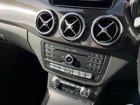 USED 2018 18 MERCEDES-BENZ B-CLASS 2.1 B 200 D AMG LINE PREMIUM PLUS 5d 134 BHP LOW MILES + PAN ROOF