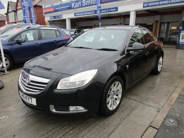 2011 11 Vauxhall Insignia 1.8 SRI 5d 138 BHP