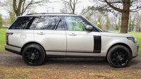 USED 2013 13 LAND ROVER RANGE ROVER 3.0 TDV6 (258) Vogue SE 5dr Automatic (Sliding Panoramic Sunroof / Black Stealth Pack / TV / 4 Zone Climate) !! NATIONWIDE DELIVERY AVAILABLE !!