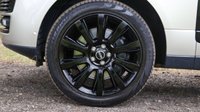 USED 2013 13 LAND ROVER RANGE ROVER 3.0 TDV6 (258) Vogue SE 5dr Automatic (Sliding Panoramic Sunroof / Black Stealth Pack / TV / 4 Zone Climate) !! NATIONWIDE DELIVERY AVAILABLE !!