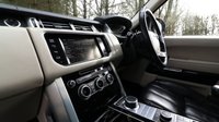 USED 2013 13 LAND ROVER RANGE ROVER 3.0 TDV6 (258) Vogue SE 5dr Automatic (Sliding Panoramic Sunroof / Black Stealth Pack / TV / 4 Zone Climate) !! NATIONWIDE DELIVERY AVAILABLE !!