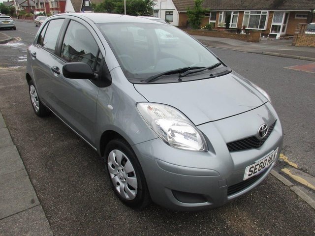 2013 60 Toyota Yaris 1.0 T2 VVT-I 5d 68 BHP