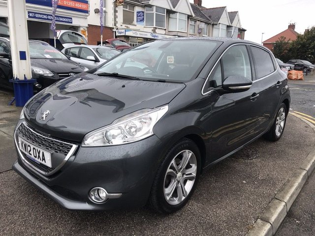 2012 12 Peugeot 208 1.2 ALLURE 5d 82 BHP