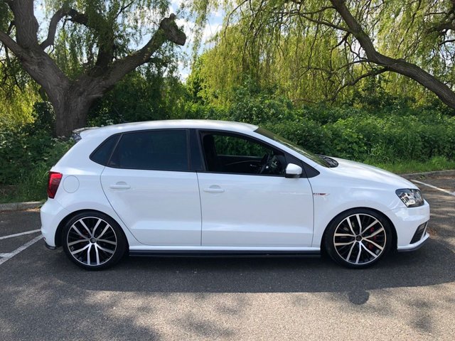 View our VOLKSWAGEN POLO