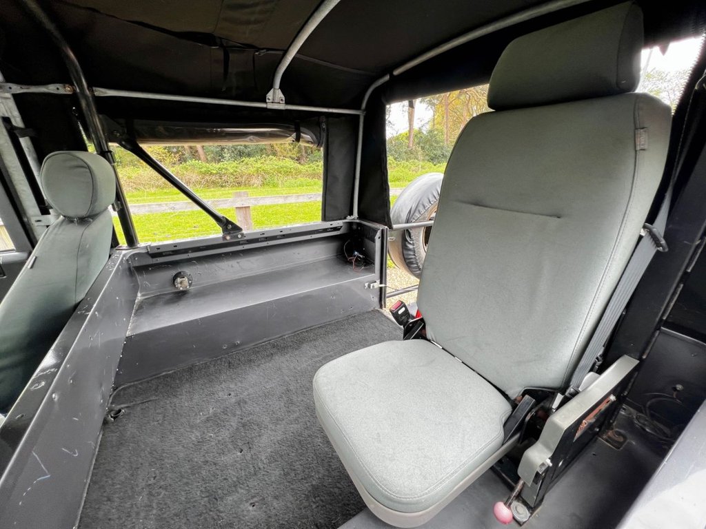 USED 1992 J LAND ROVER DEFENDER 90 2.5 PETROL // Ragtop // Px swap  