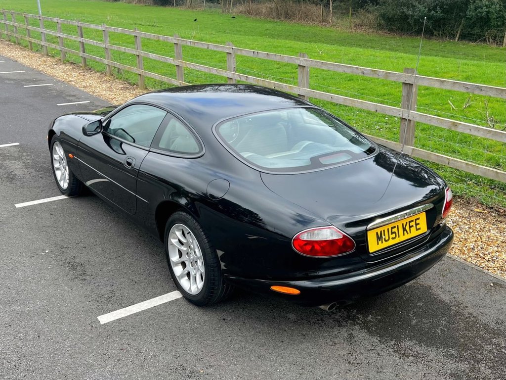 USED 2001 51 JAGUAR XK8 4.0 V8 290 BHP // 2d COUPE // Automatic // px swap 