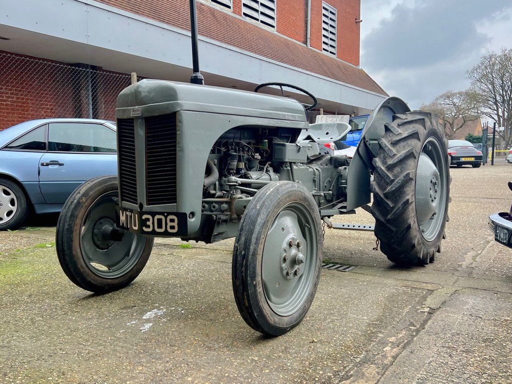 USED 1952 FERGUSON ALL MODELS TE20 // 5.0 // Classic Tractor // px swap 