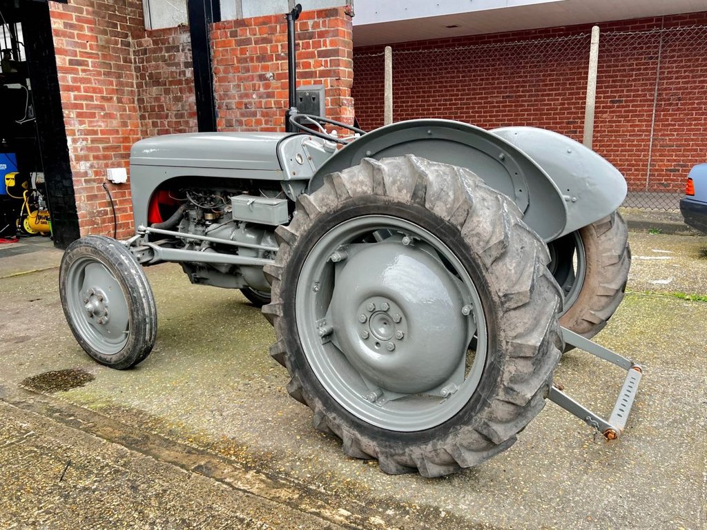 USED 1952 FERGUSON ALL MODELS TE20 // 5.0 // Classic Tractor // px swap 