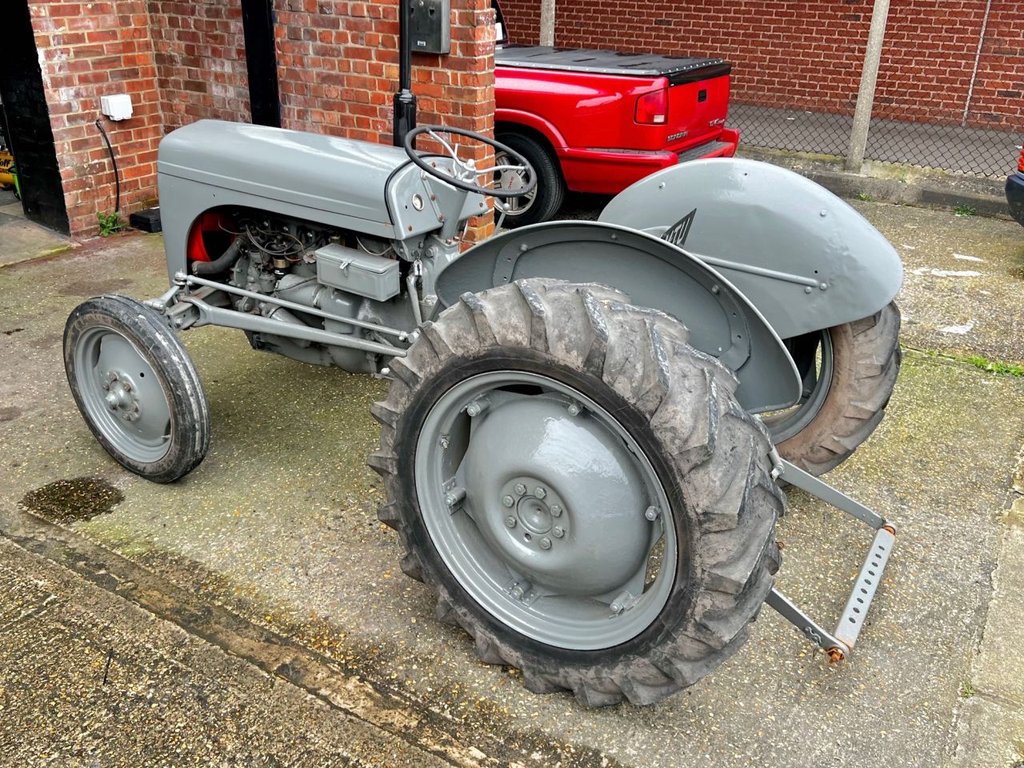 USED 1952 FERGUSON ALL MODELS TE20 // 5.0 // Classic Tractor // px swap 