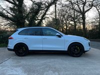 USED 2016 66 PORSCHE CAYENNE 3.0 S E-HYBRID PLATINUM EDITION TIPTRONIC S 5d 329 BHP ZERO DEPOSIT FINANCE AVAILABLE