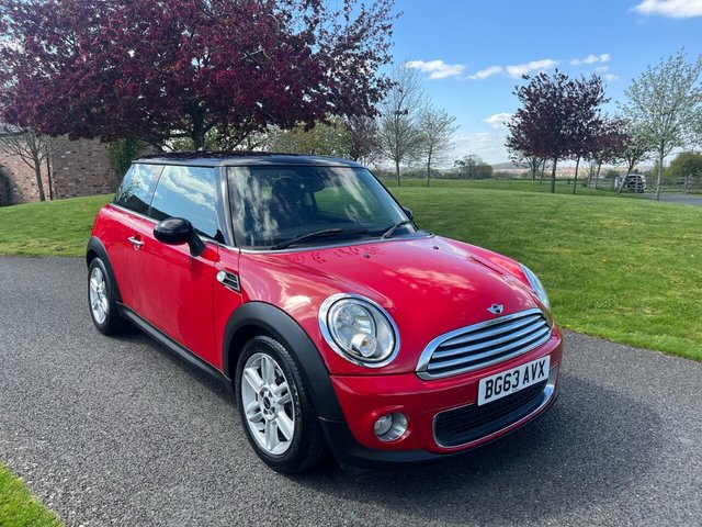 2013 63 MINI Hatch Cooper 2.0 COOPER D 3d 110 BHP