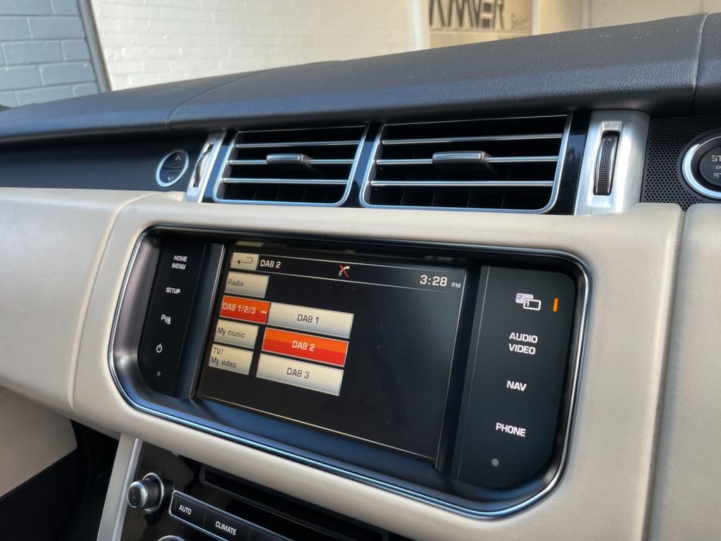USED 2014 14 LAND ROVER RANGE ROVER 3.0 TDV6 VOGUE SE 5d 258 BHP 
