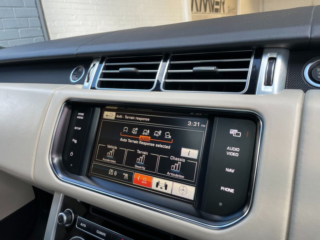 USED 2014 14 LAND ROVER RANGE ROVER 3.0 TDV6 VOGUE SE 5d 258 BHP 