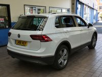 USED 2018 18 VOLKSWAGEN TIGUAN 2.0 SEL TDI BLUEMOTION TECHNOLOGY DSG 5d 148 BHP SAT NAV CRUISE PARKING SENSORS 1 OWNER 6 MONTHS GOLD WARRANTY