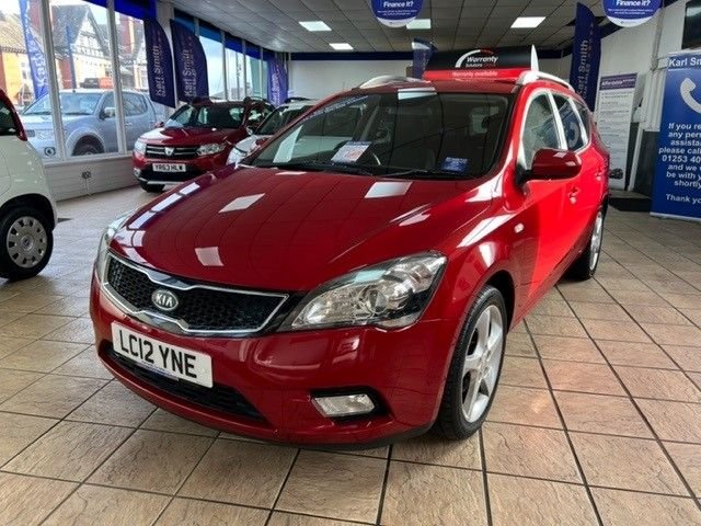 2012 12 Kia Ceed 1.6 CRDI 3 SW 5d 114 BHP