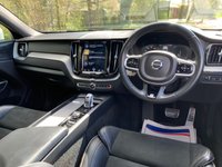 USED 2018 18 VOLVO XC60 2.0 T8 TWIN ENGINE R-DESIGN PRO AWD 5d 385 BHP HUGE SPECIFICATION 2018 VOLVO XC60 2.0 T8 R-DESIGN PRO - AUTOMATIC PADDLE SHIFT GEARBOX - PLUG IN HYBRID - ELECTRIC (PHEV) - 1 FORMER KEEPER - SERVICE HISTORY